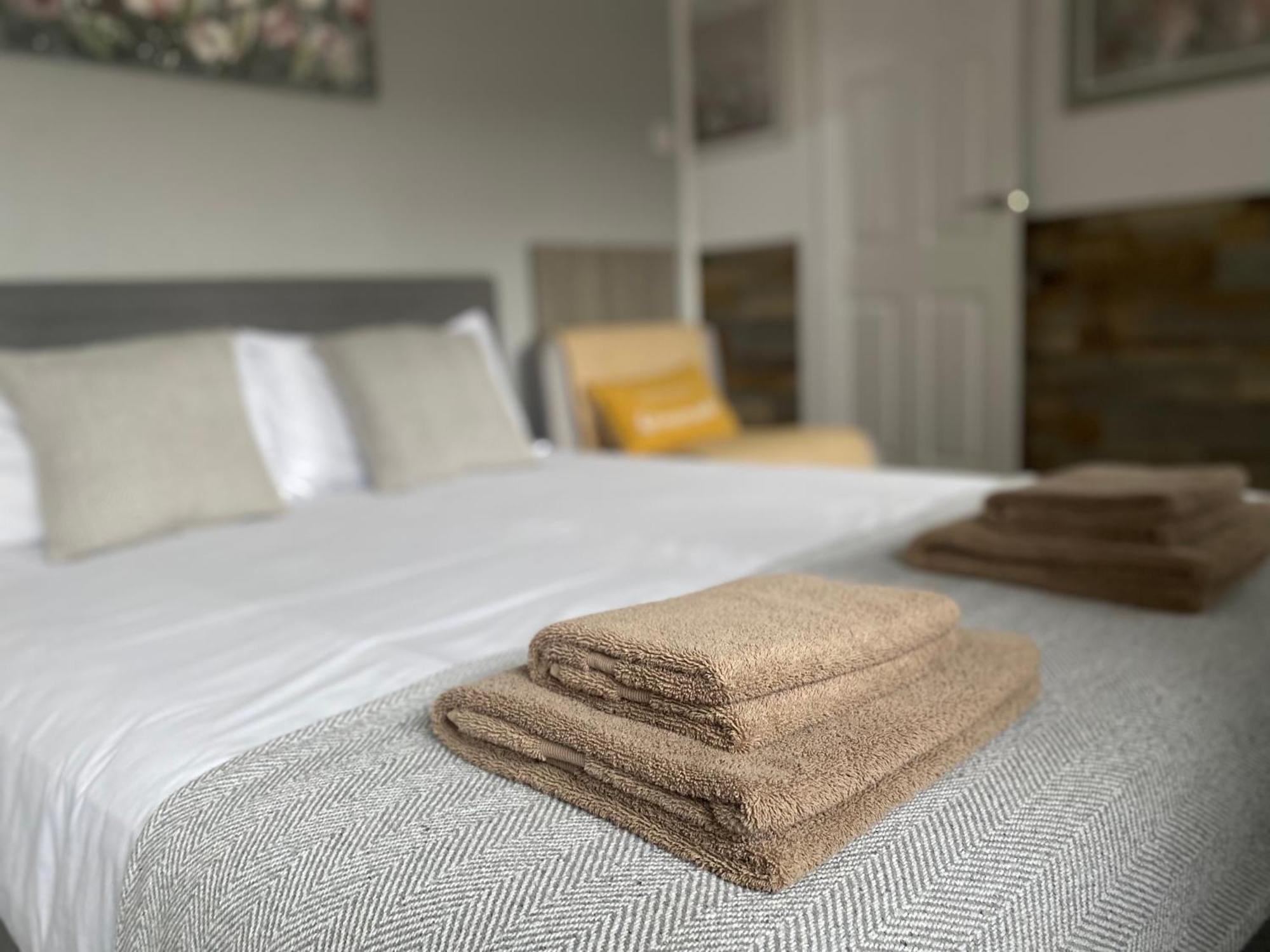 Cristina Modern Hotel Хорли Екстериор снимка